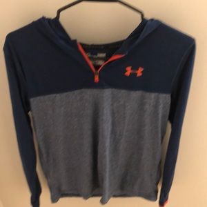 Boys Under Armour Hoodie: loose fit